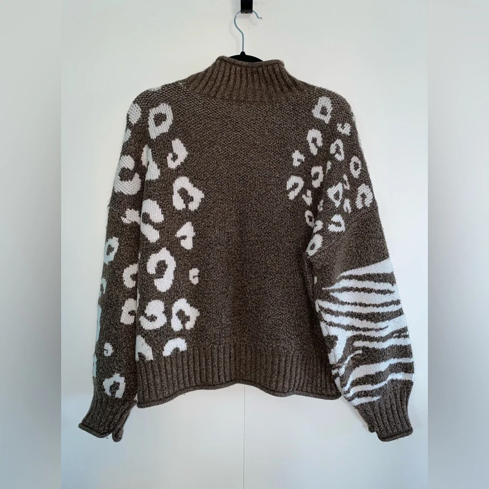 Cute & Unique Pattered Brown & Cream Nine West Turtleneck size Women’s XL - Picture 6 of 7